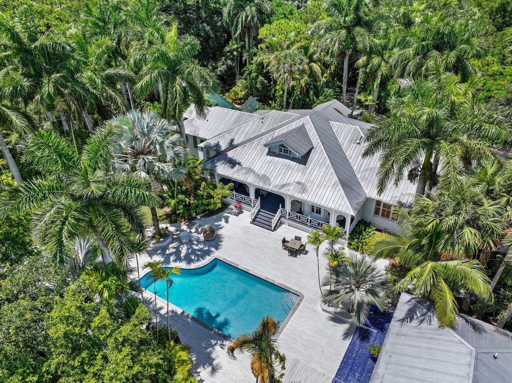 Photo of 7802 SE Canaan Way, Jupiter, FL 33458 (MLS # R11111035)