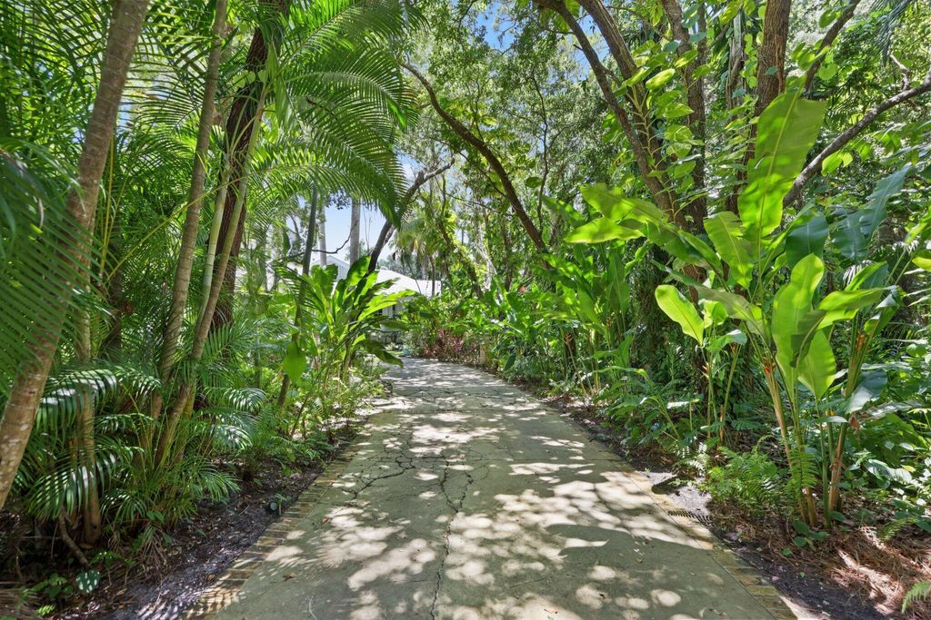 Photo of 7802 SE Canaan Way, Jupiter, FL 33458 (MLS # R11111035)