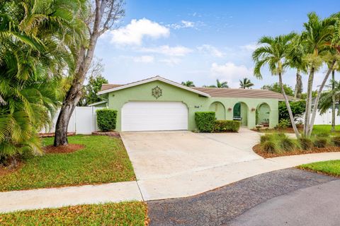 Tiny photo for 1920 SW 58th Avenue, Plantation, FL 33317 (MLS # B26021768)