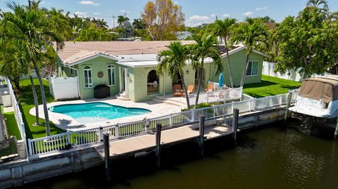 Tiny photo for 1920 SW 58th Avenue, Plantation, FL 33317 (MLS # B26021768)