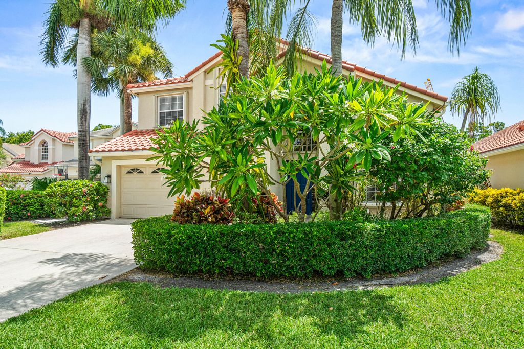 Photo of 207 Pennock Trace Drive, Jupiter, FL 33458 (MLS # R11112525)