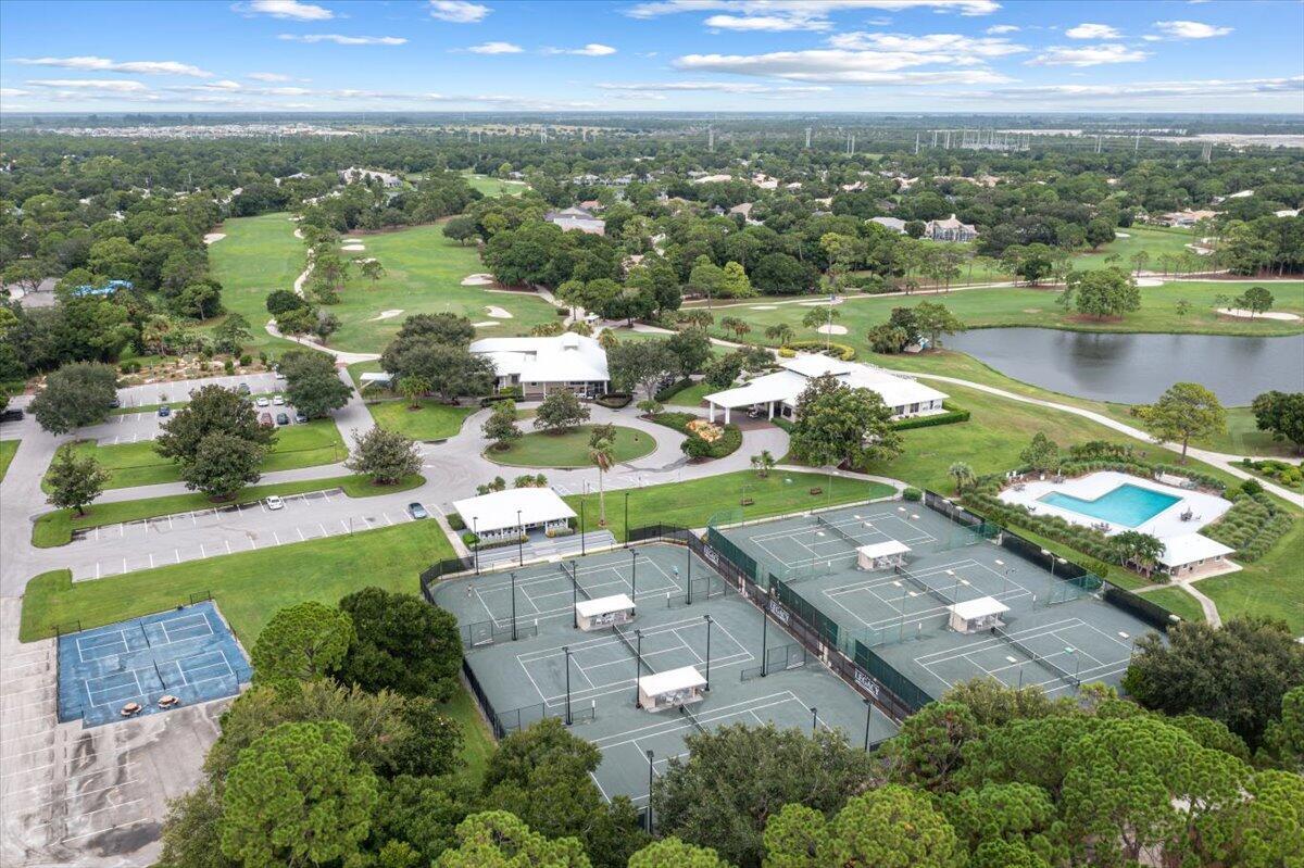 CYPRESS POINT - Residential