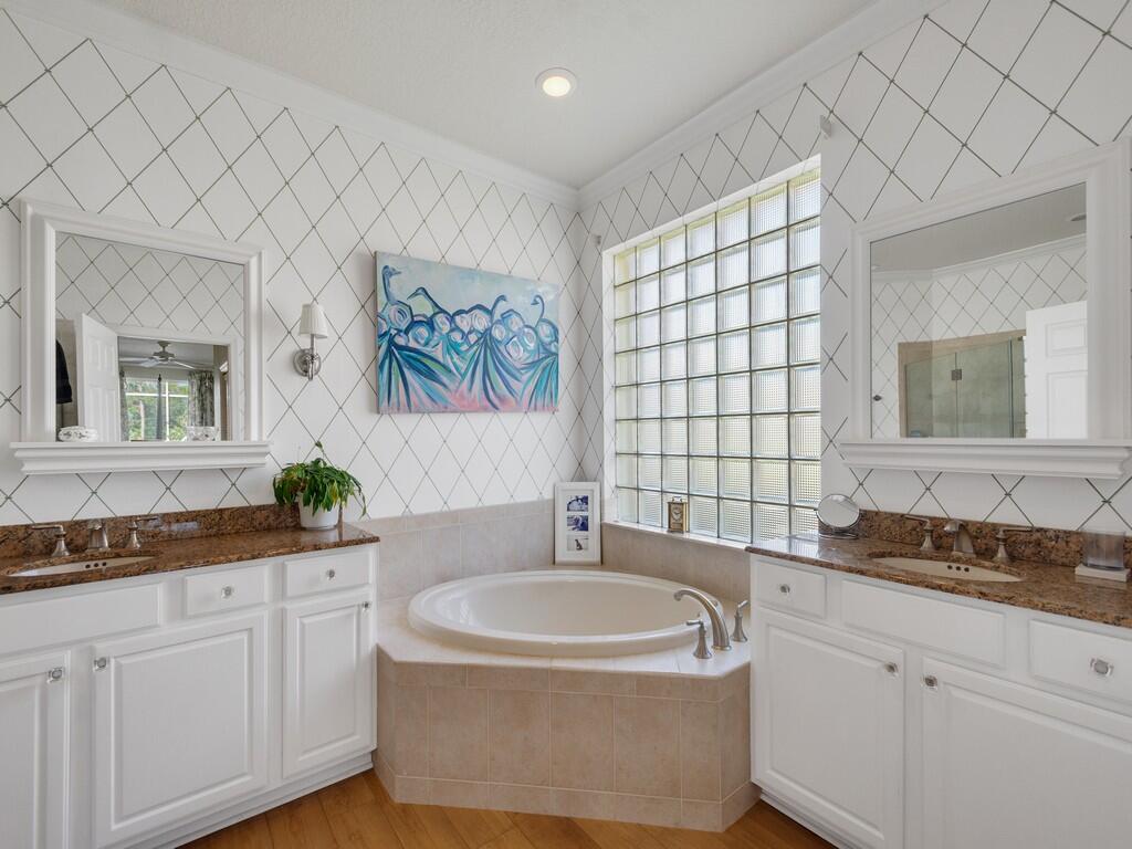 CYPRESS POINT - Residential