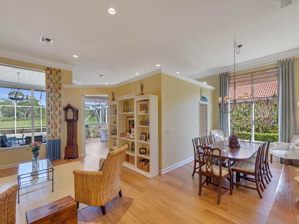 CYPRESS POINT - Residential