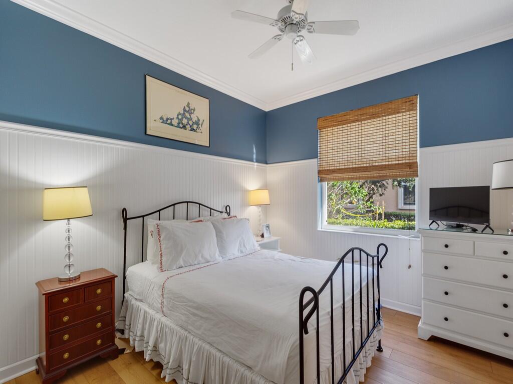 CYPRESS POINT - Residential