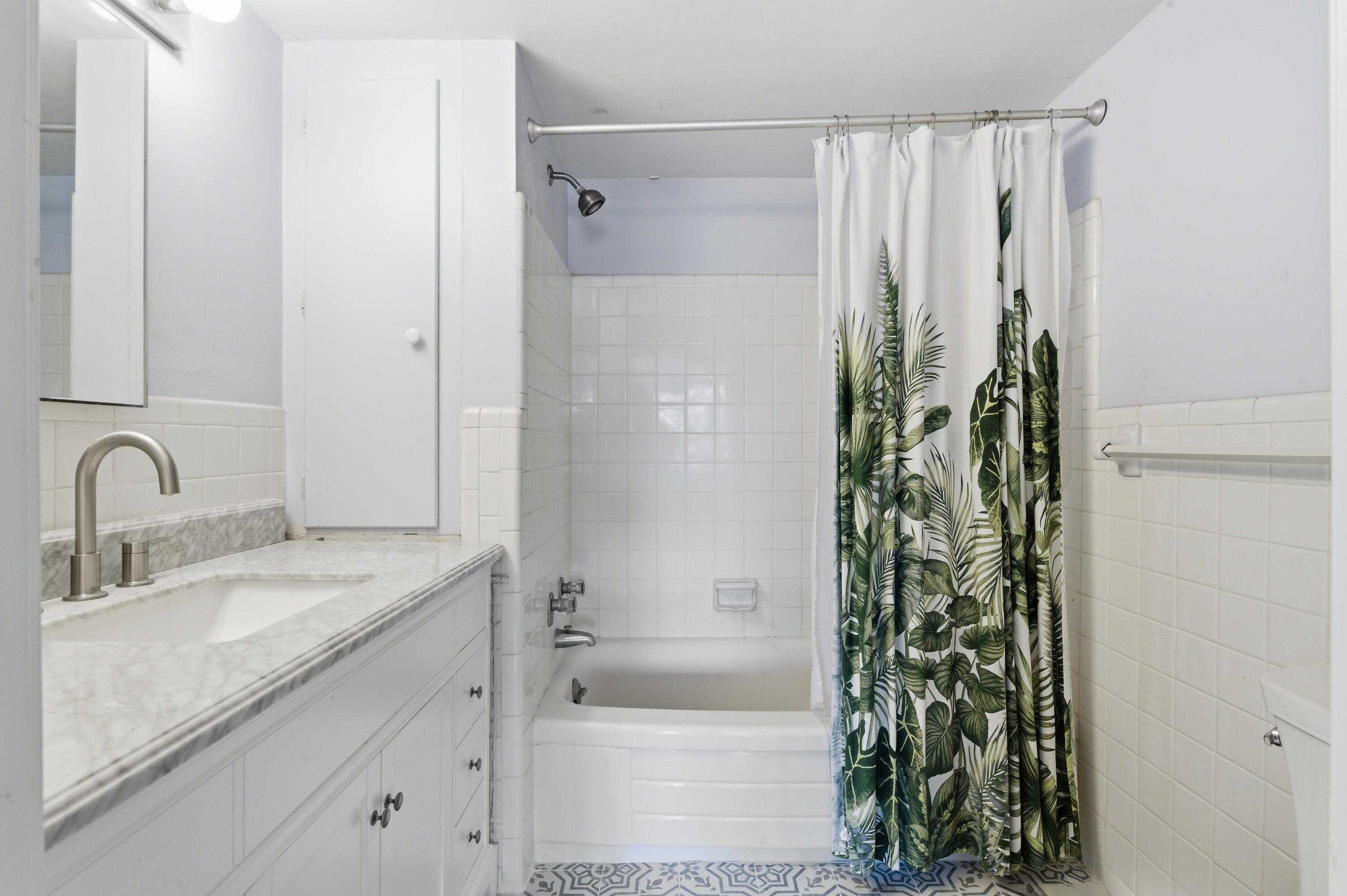 OCEAN TOWERS NORTH CONDO - Residential