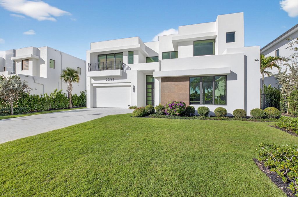 Photo of 2232 Delray Ridge Lane, Delray Beach, FL 33444 (MLS # R11153177)