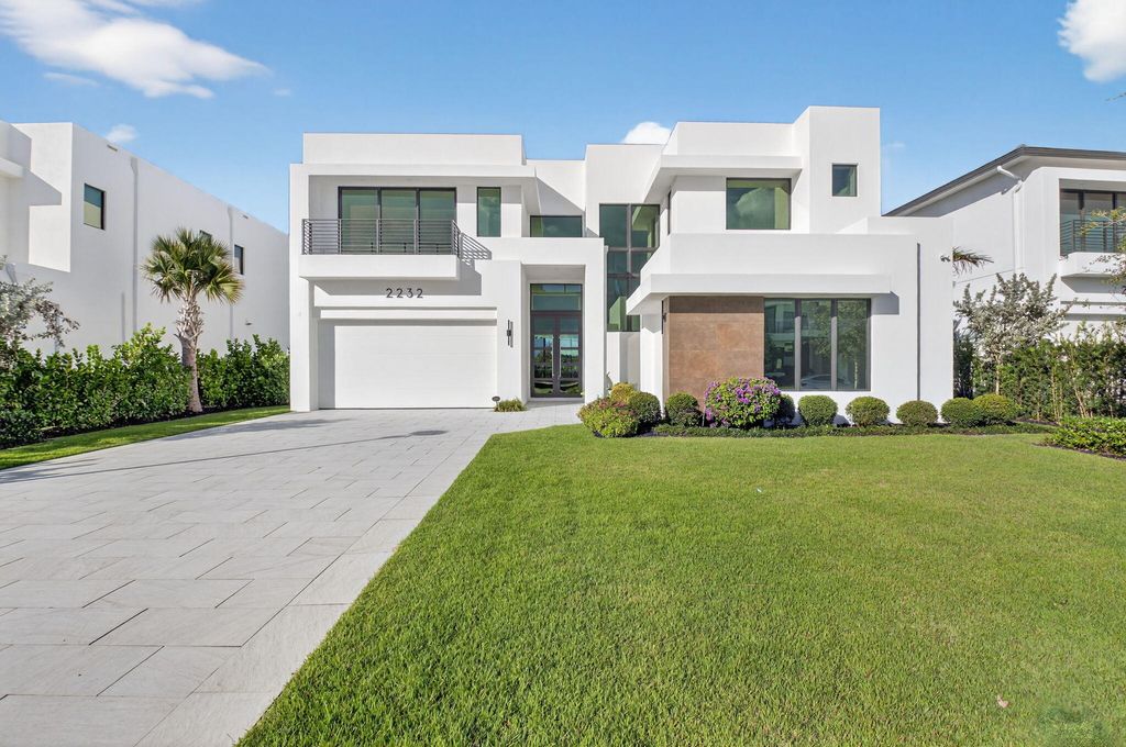 Photo of 2232 Delray Ridge Lane, Delray Beach, FL 33444 (MLS # R11153177)