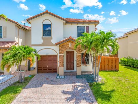22773 SW 88th Path Cutler Bay FL 33190
