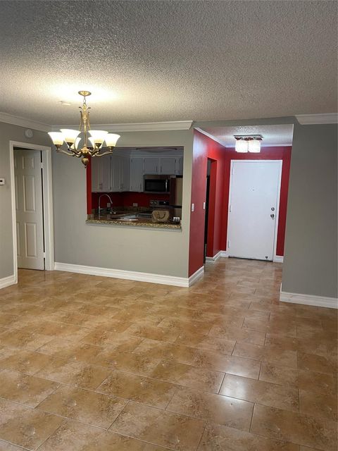 4848 NW 24th Court 110 Lauderdale Lakes FL 33313