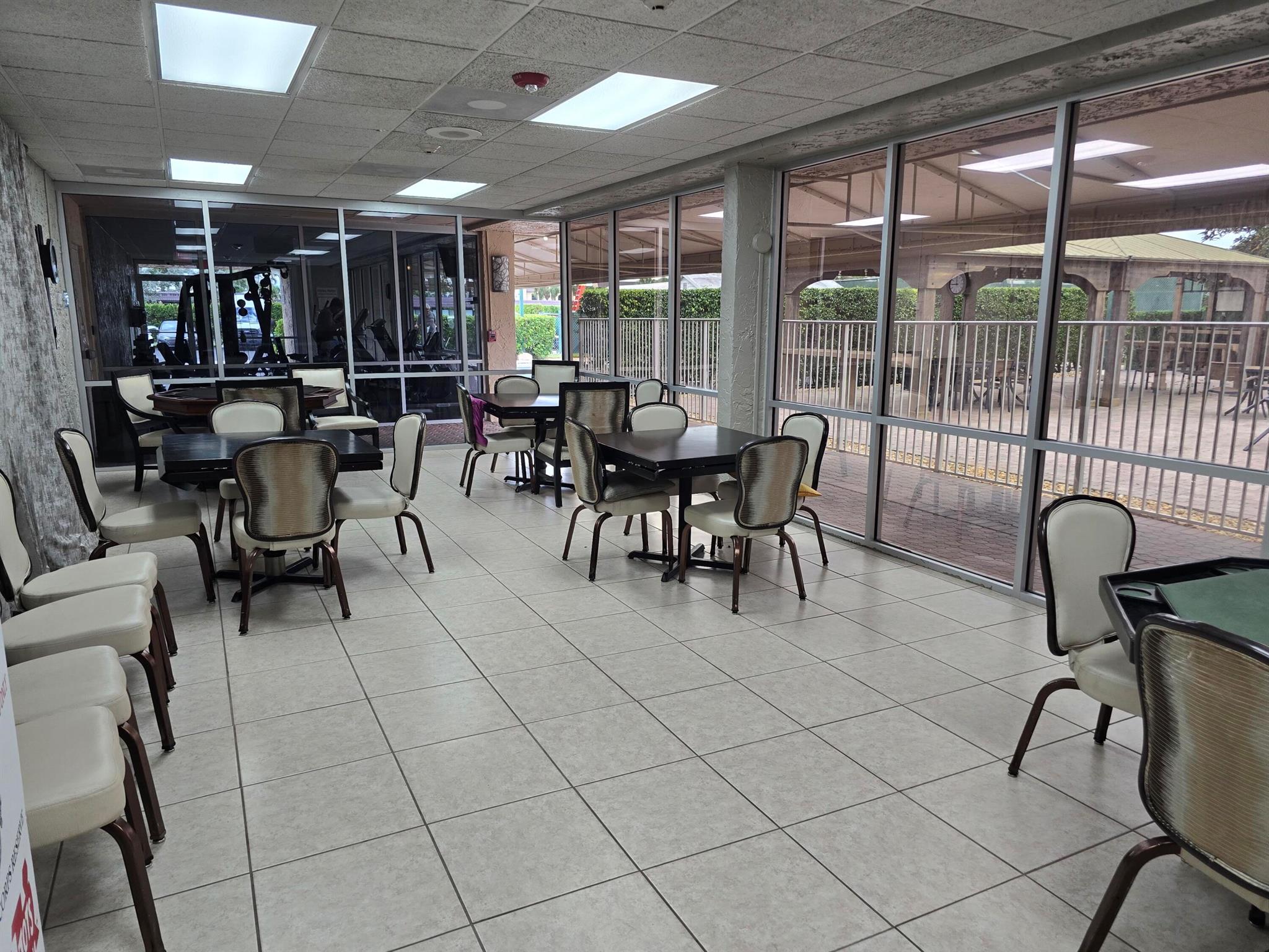 GOLDEN LAKES VILLAGE COND - Residential Lease