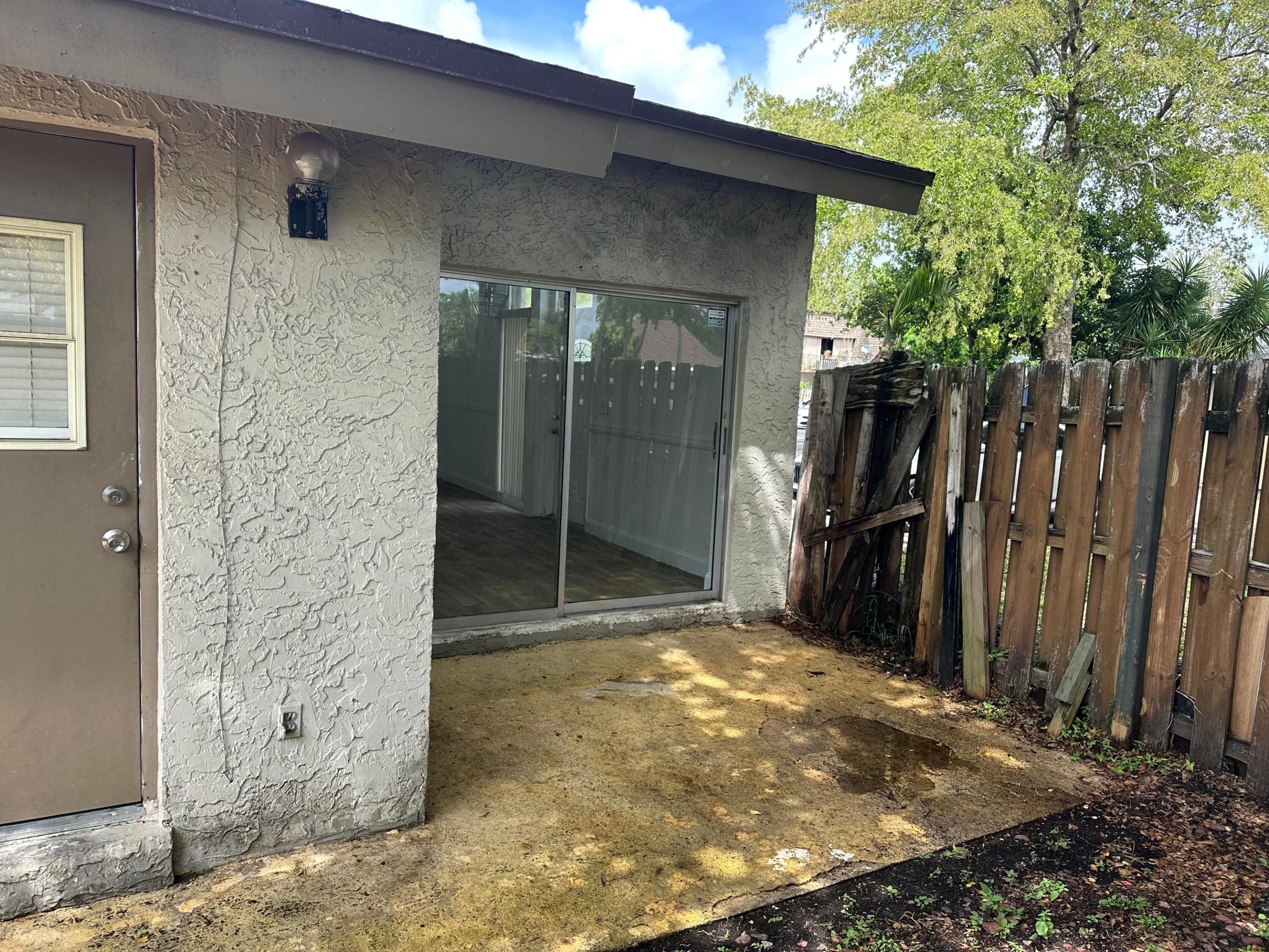 APPLE CREEK - Residential
