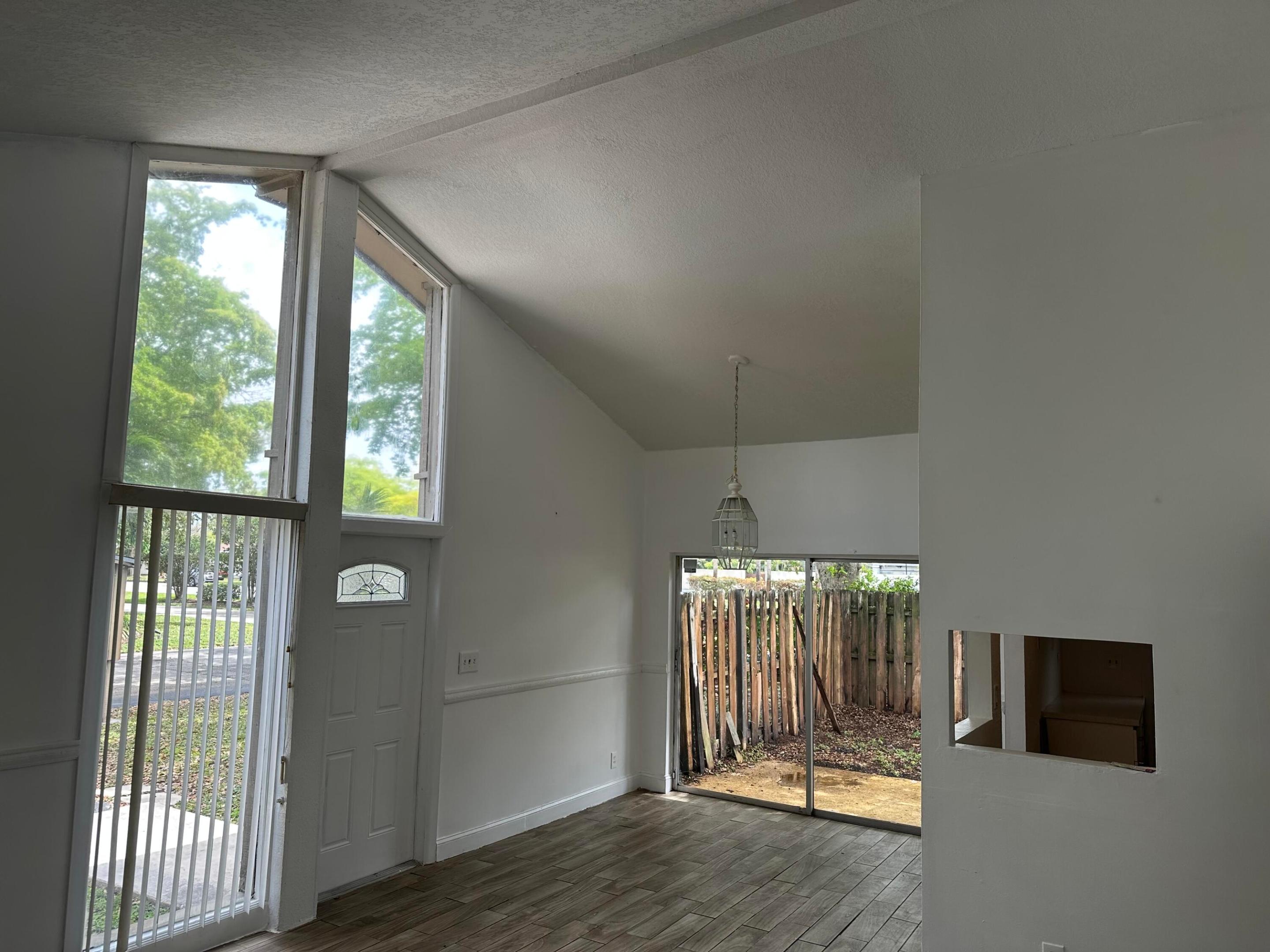 7275 W Sunrise Boulevard 7275l