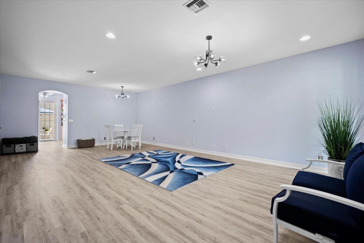 583 Dakota Drive