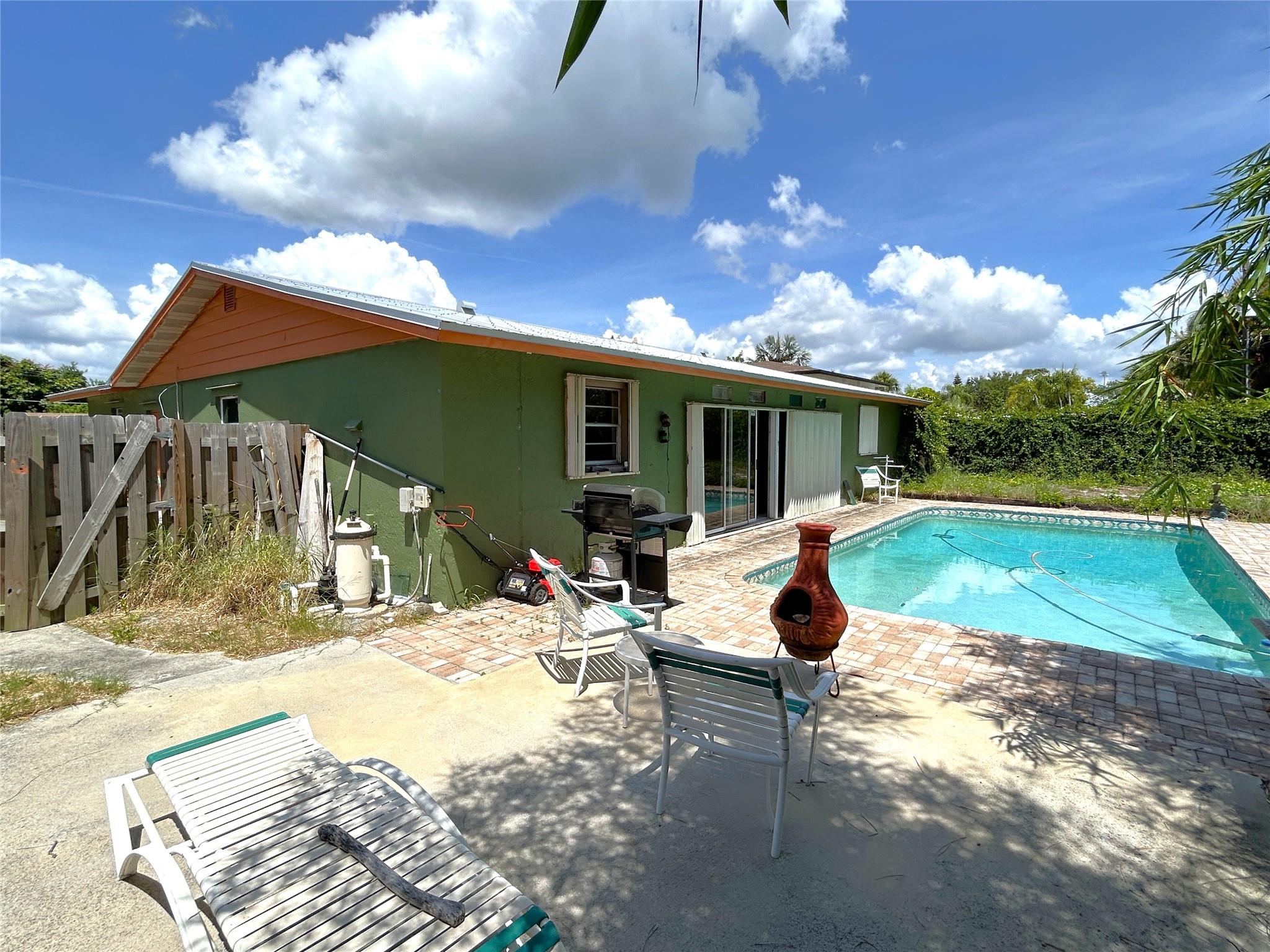 1533 NE 24th St, Jensen Beach, FL, 34957/$350,000 4 1533 NE 24th St