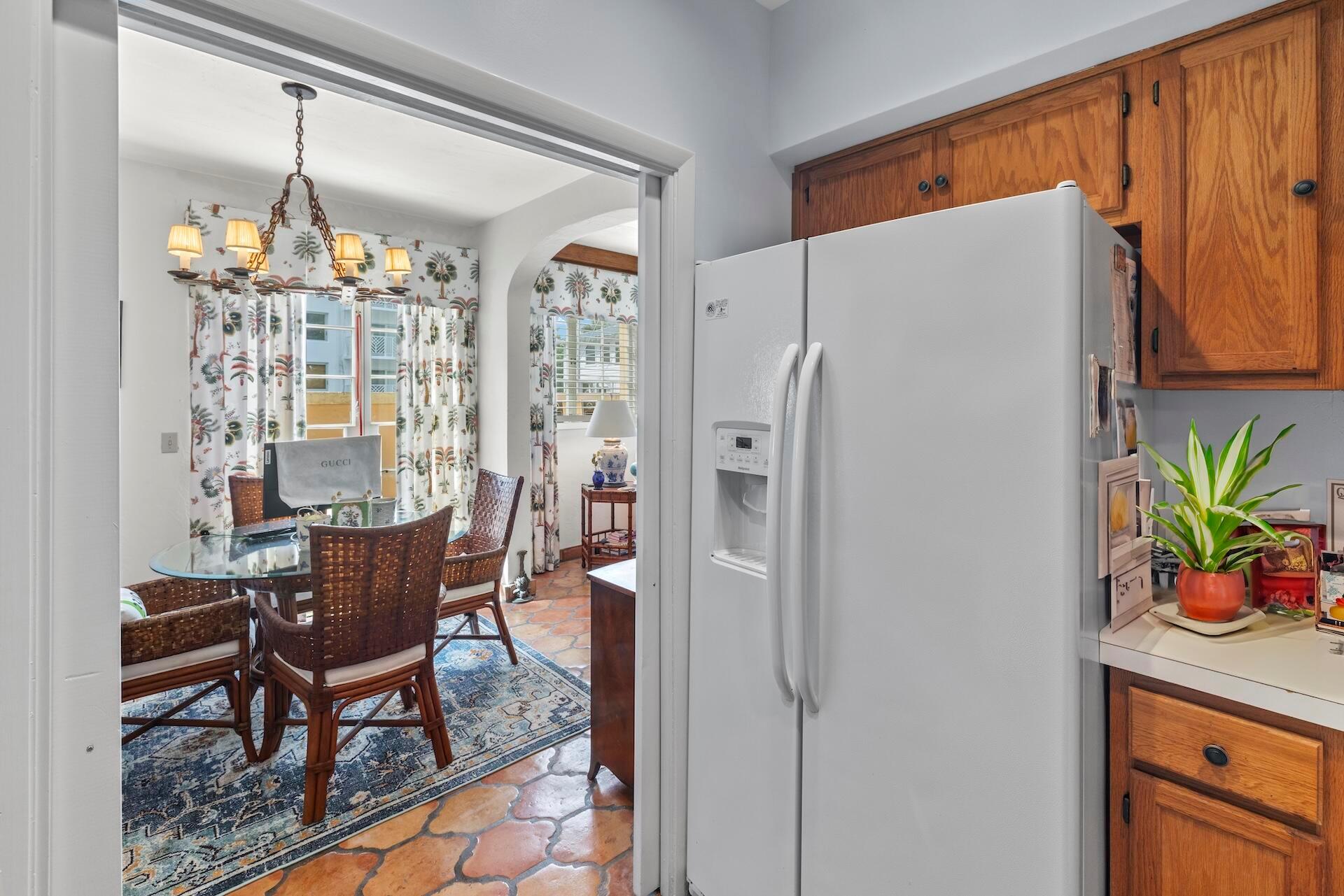 WARDEN HOUSE CONDO - Residential