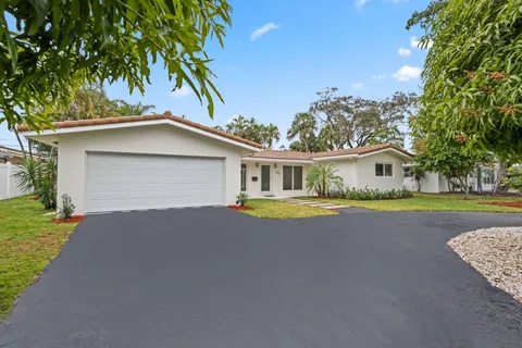 700 W Camino Real, Boca Raton, FL MLS: R11055030