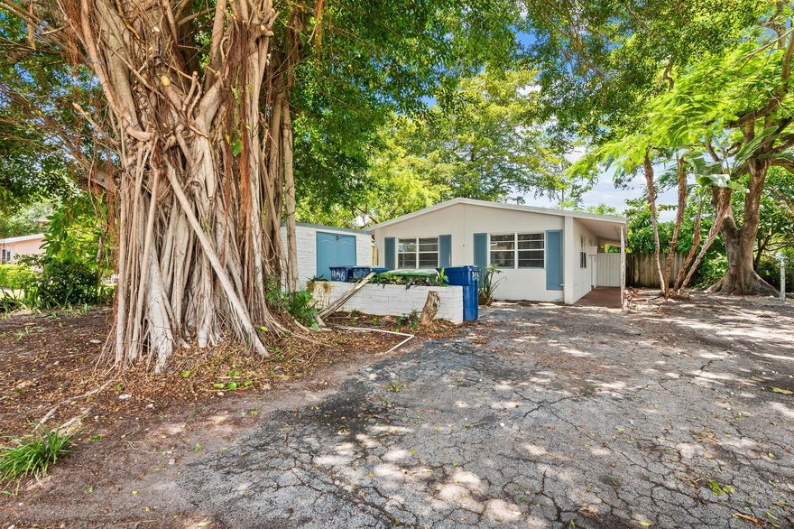 Rear Unit (B) - (Wilton Manors) Beautifully updated 2-bedroom, 1-bath duplex just 2 blocks from vibrant Wilton Drive, home to great restaurants, clubs, and shopping.
This unit features:
• Renovated kitchen with granite countertops and shaker cabinets
• All ceramic tile flooring throughout
• Private utility room with washer and dryer
• Spacious, fenced yard with mature trees – perfect for relaxing or entertaining
• Excellent overall condition
Don’t miss this opportunity to live in a prime location in Wilton Manors!