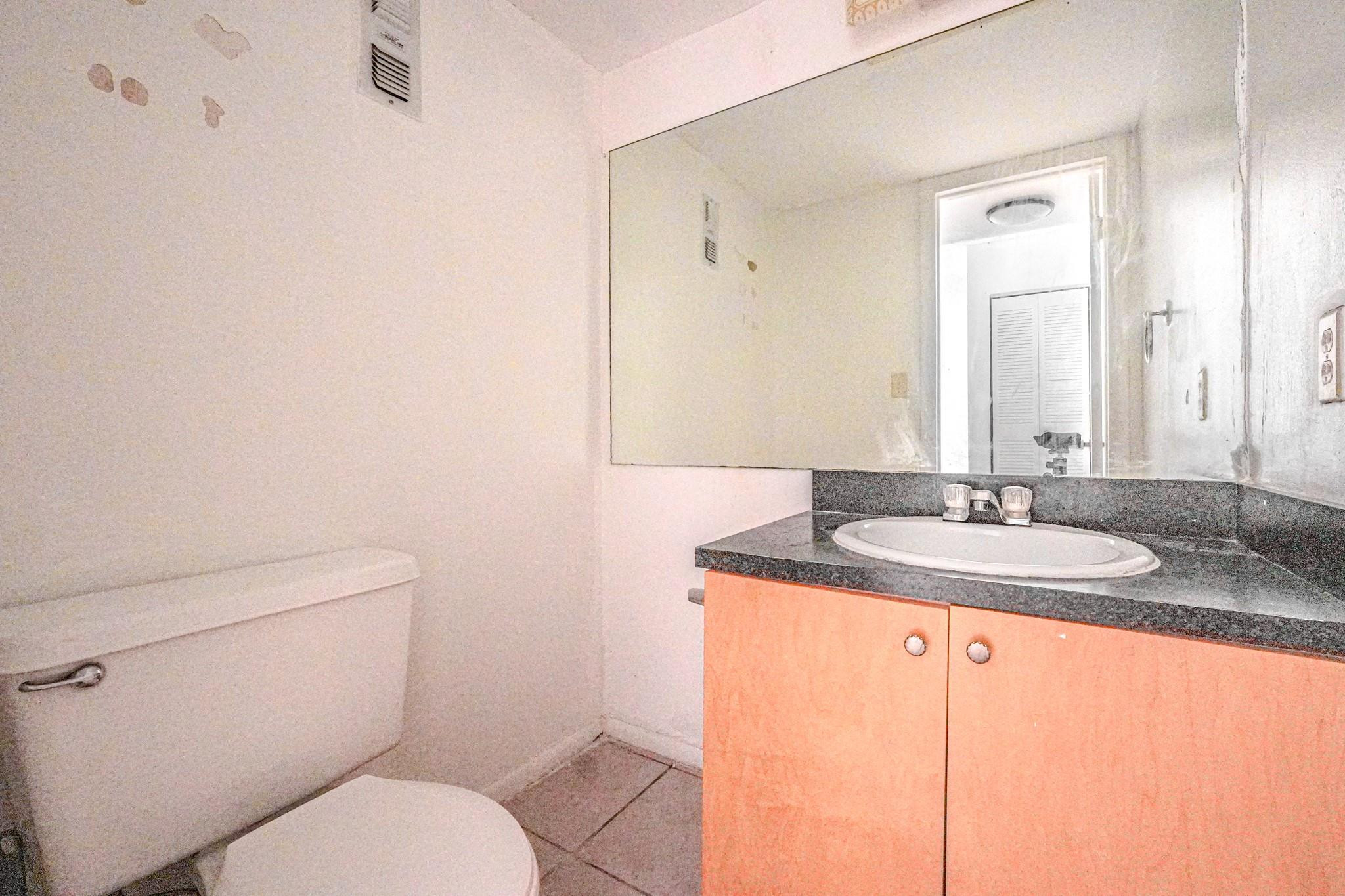 NEWPORT AT LAUDERHILL CON - Residential