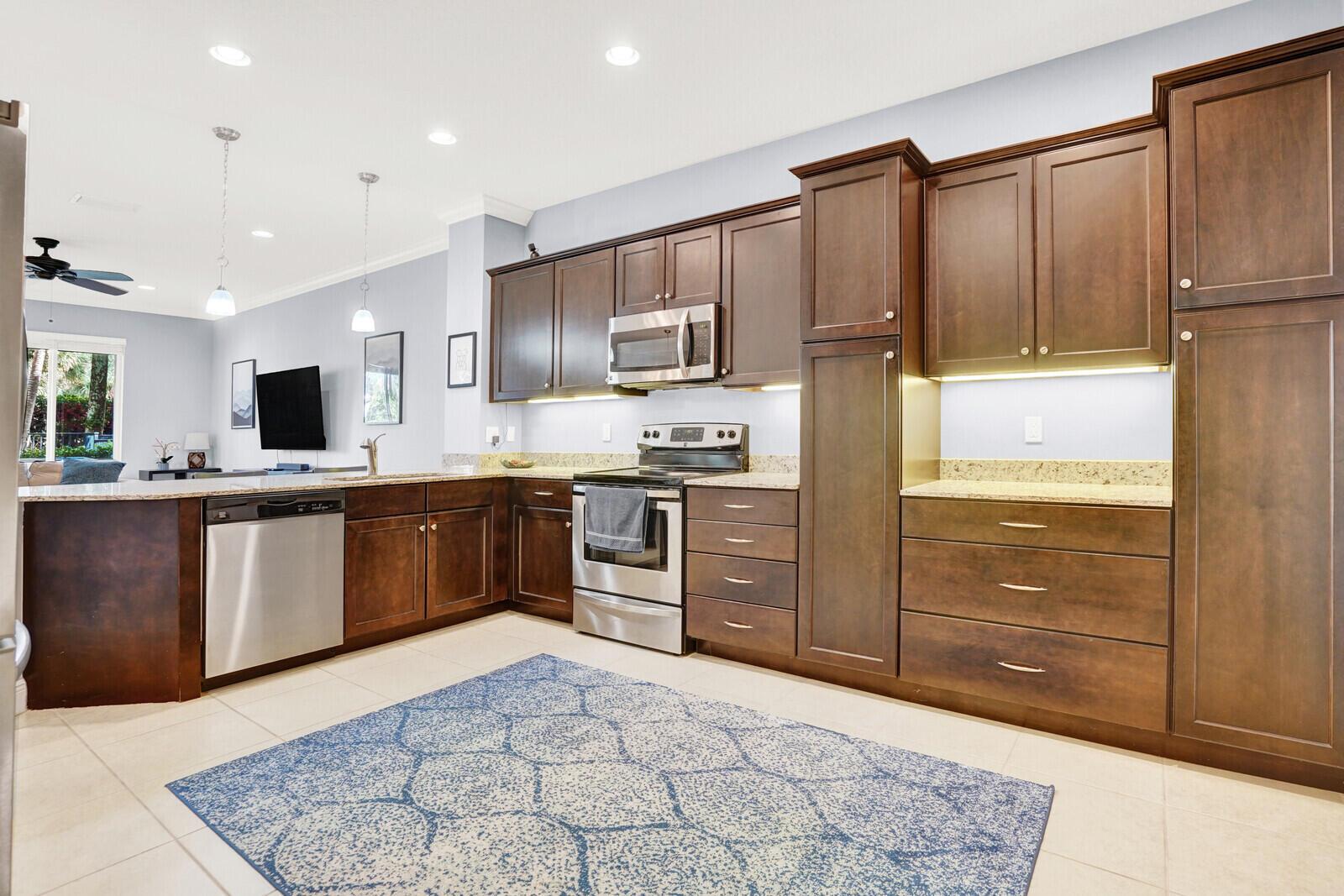 OAKTON PRESERVE - Residential Lease