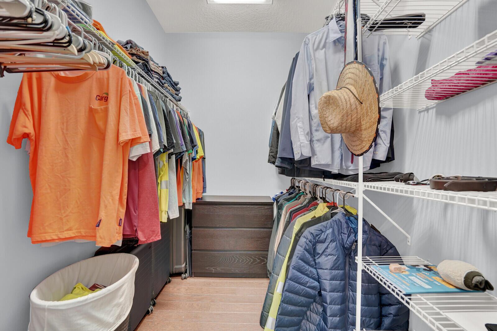 OAKTON PRESERVE - Residential Lease