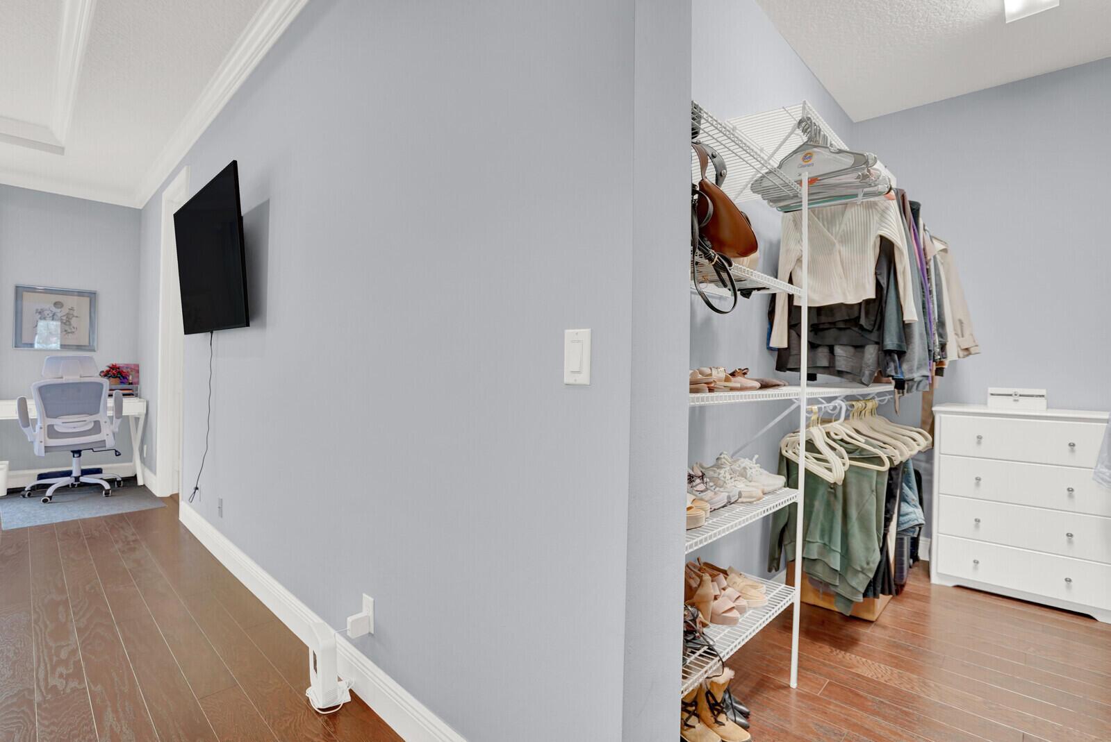 OAKTON PRESERVE - Residential Lease