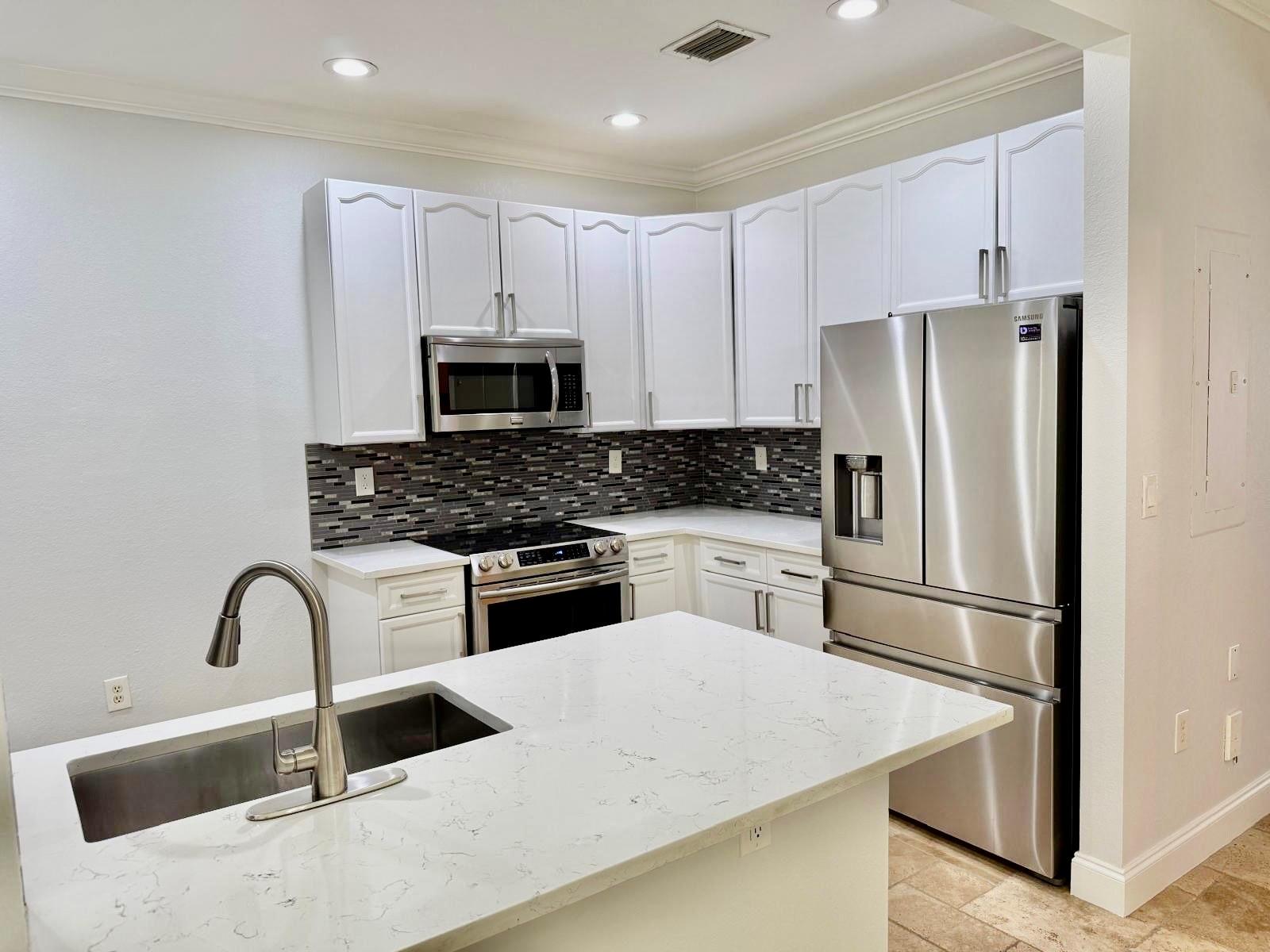 MERRICK PRESERVE CONDO - Residential