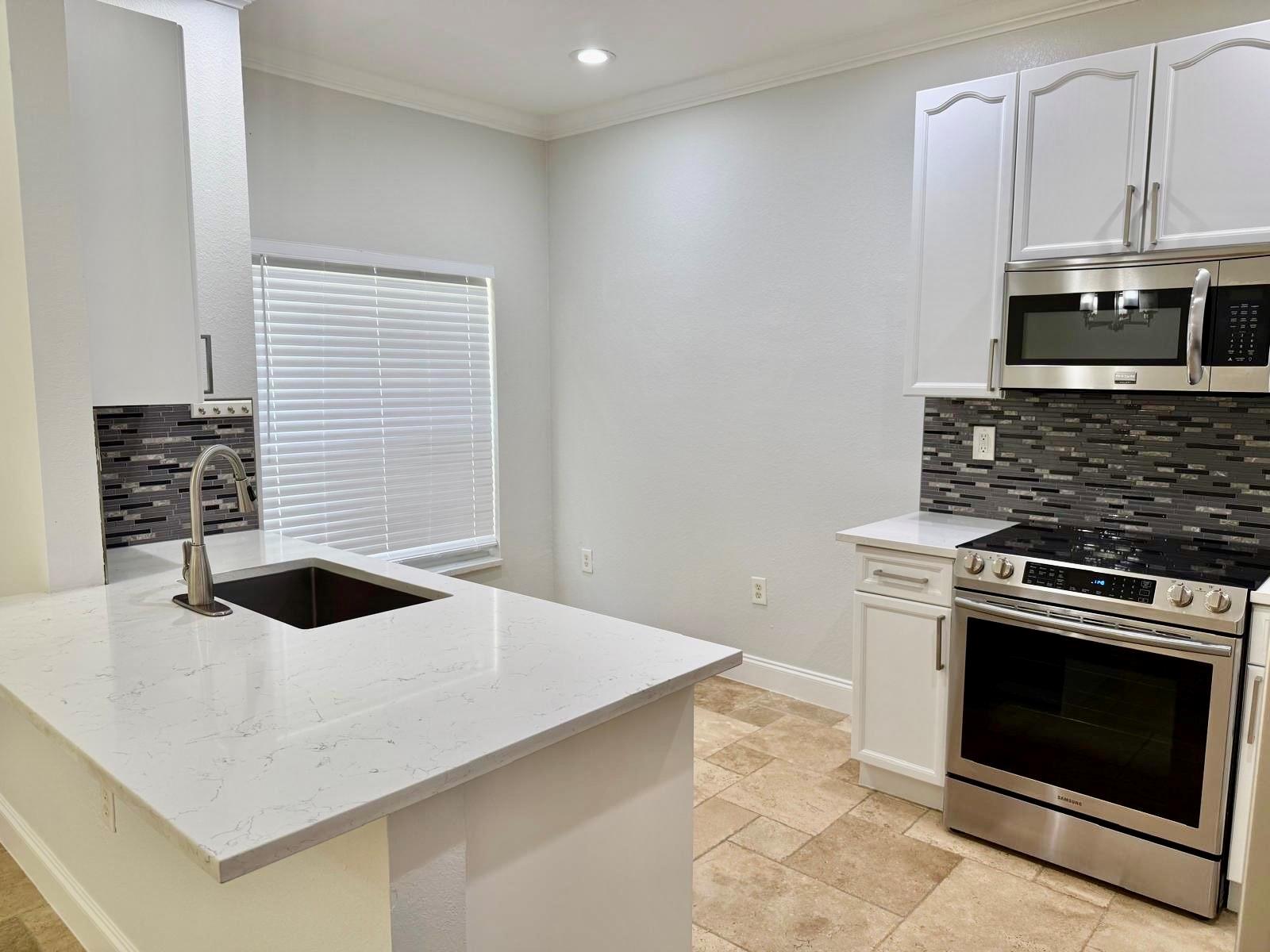 MERRICK PRESERVE CONDO - Residential