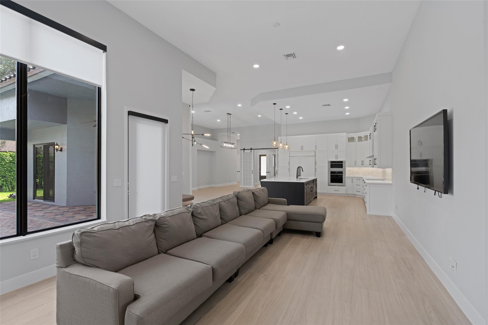 Rolling Hills Golf & Tenn - Residential Lease