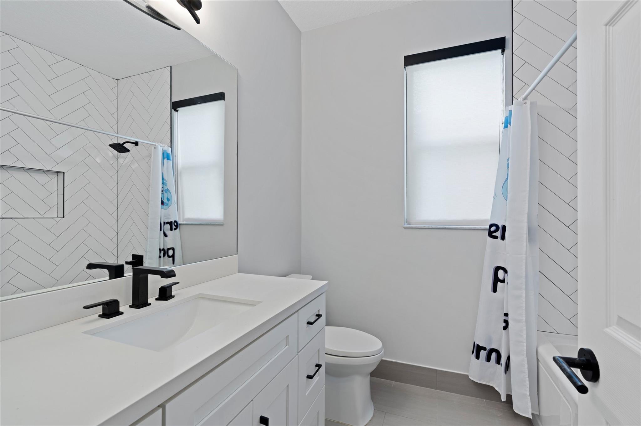 Rolling Hills Golf & Tenn - Residential Lease