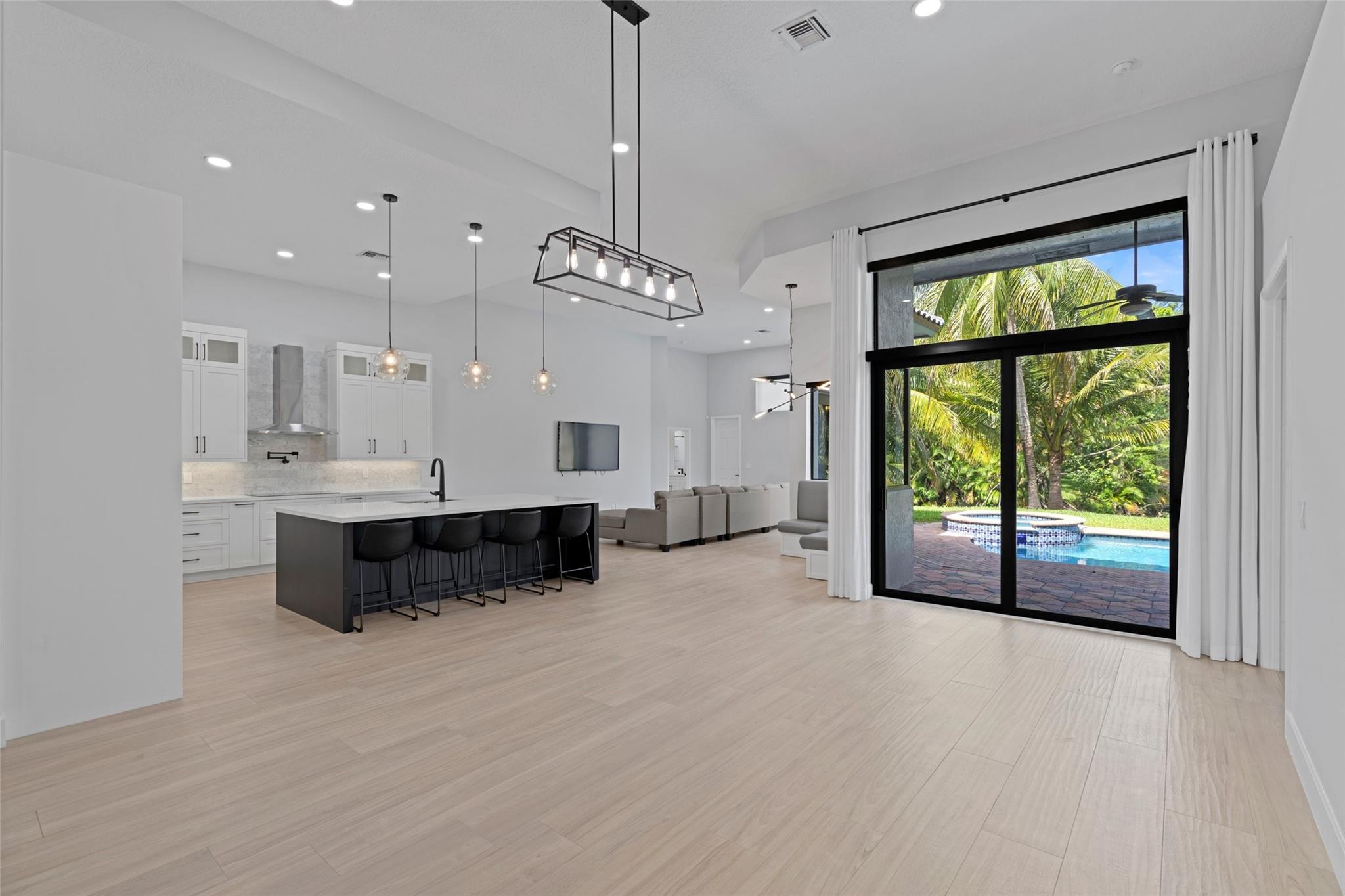 Rolling Hills Golf & Tenn - Residential Lease