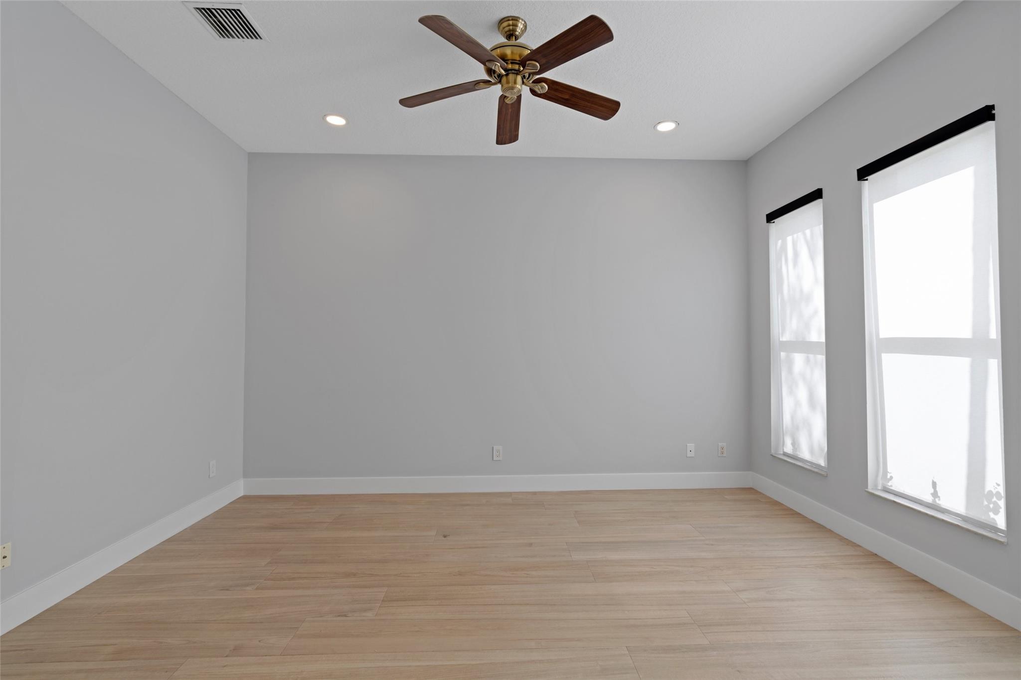 Rolling Hills Golf & Tenn - Residential Lease