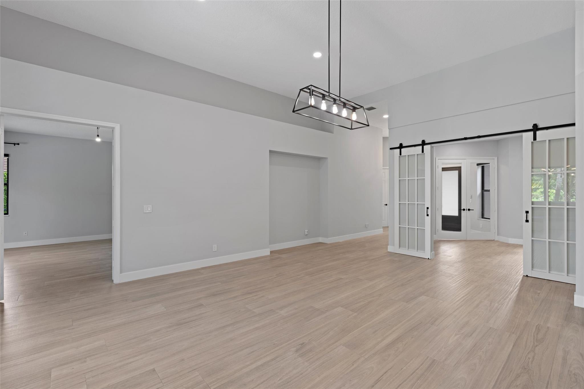 Rolling Hills Golf & Tenn - Residential Lease