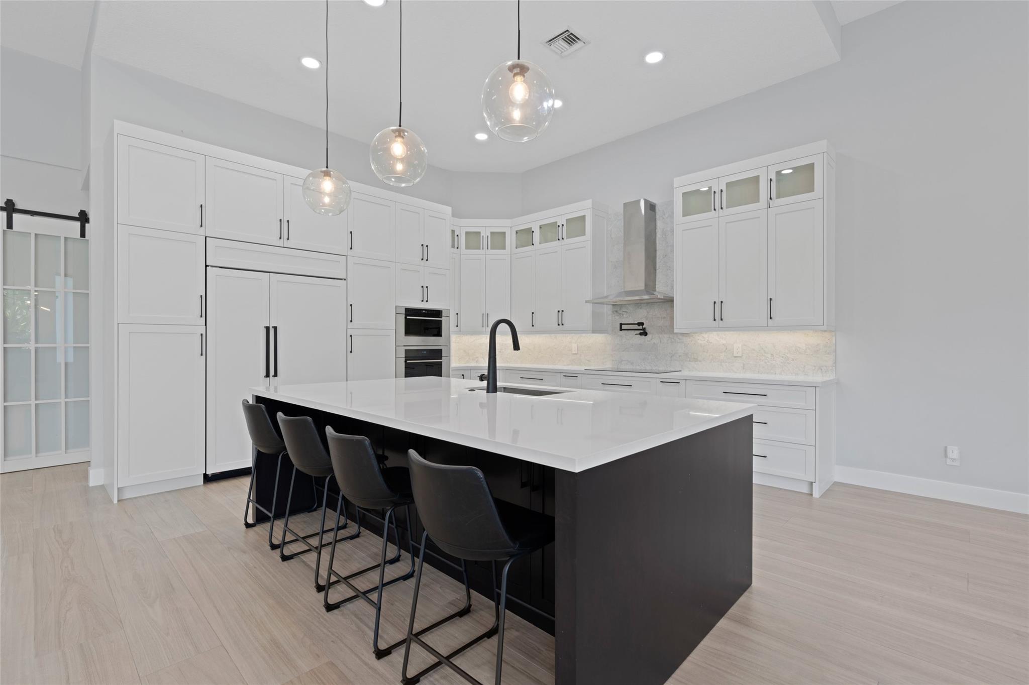 Rolling Hills Golf & Tenn - Residential Lease