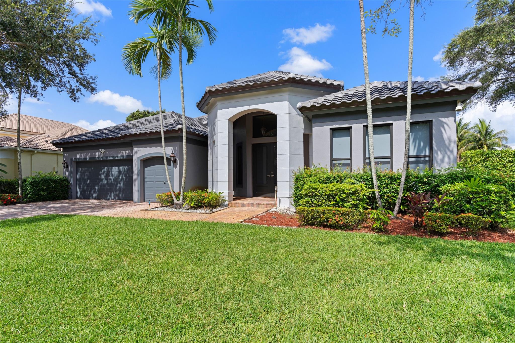 Rolling Hills Golf & Tenn - Residential Lease