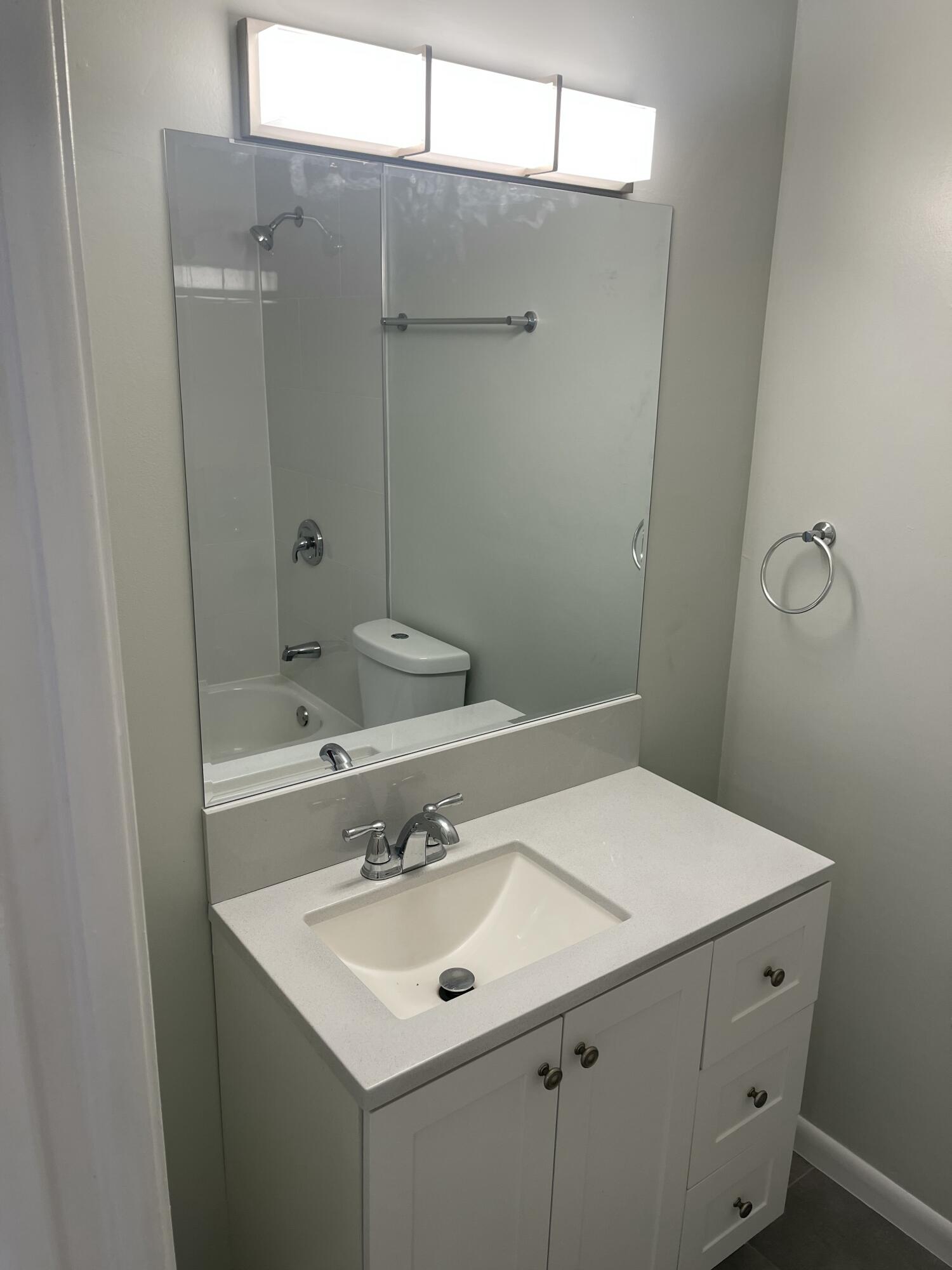 PORT ST LUCIE SECTION 6 - Residential Lease