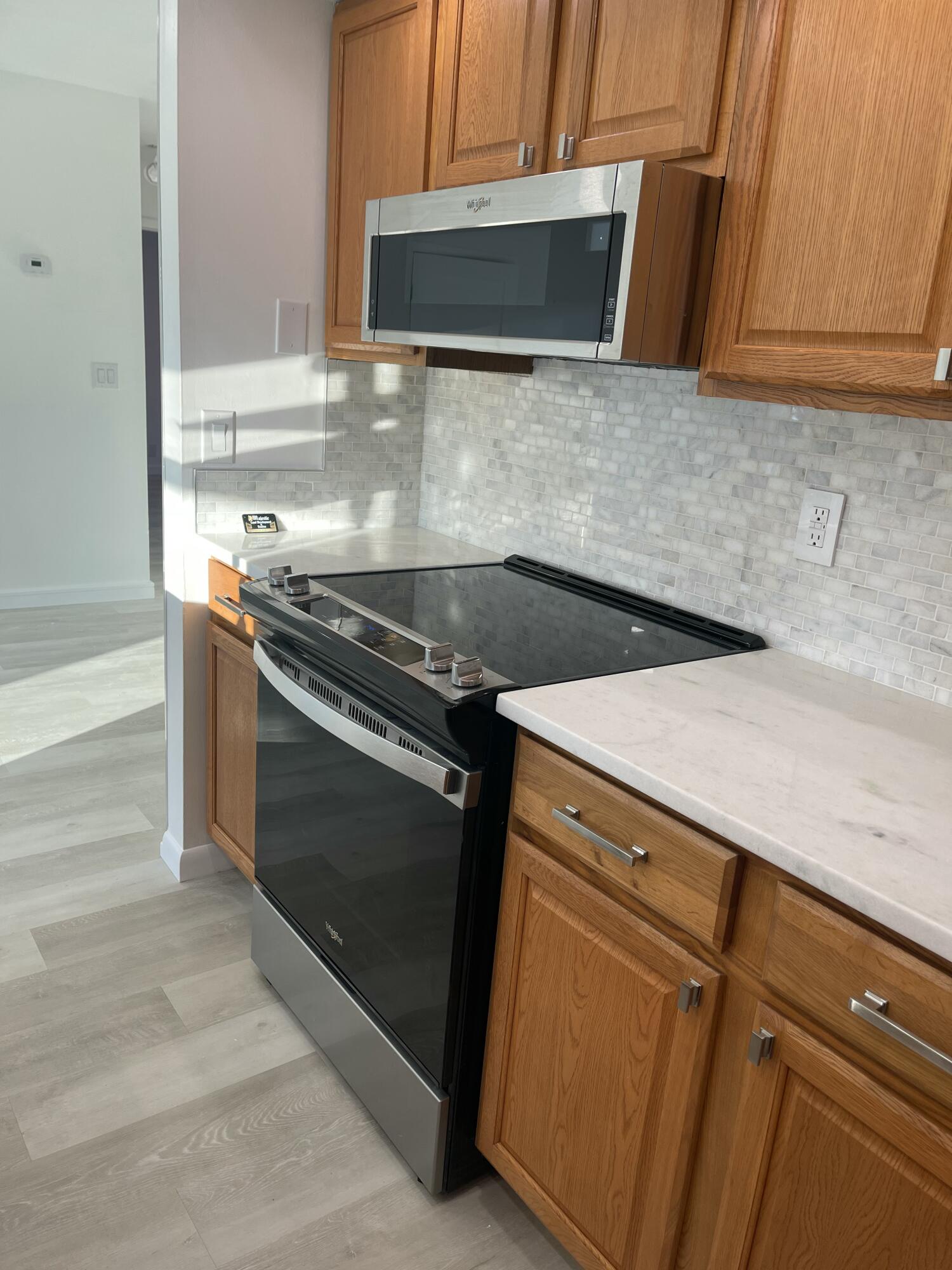 PORT ST LUCIE SECTION 6 - Residential Lease