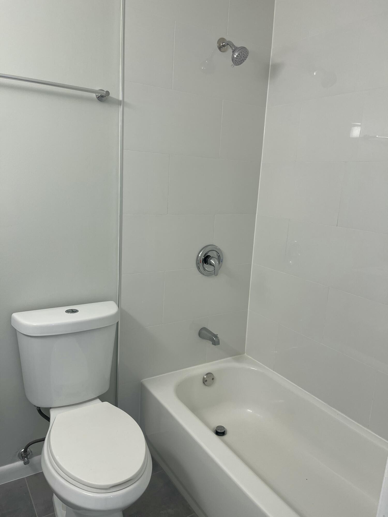 PORT ST LUCIE SECTION 6 - Residential Lease