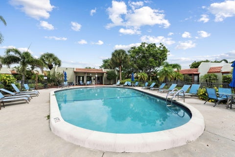 Tiny photo for 143 SE 7th Street, Deerfield Beach, FL 33441 (MLS # B26079781)