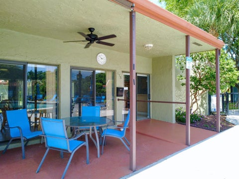 Tiny photo for 143 SE 7th Street, Deerfield Beach, FL 33441 (MLS # B26079781)