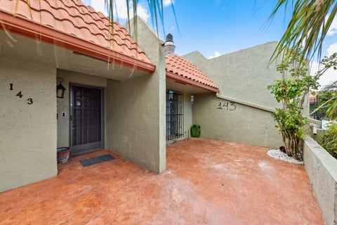 Tiny photo for 143 SE 7th Street, Deerfield Beach, FL 33441 (MLS # B26079781)