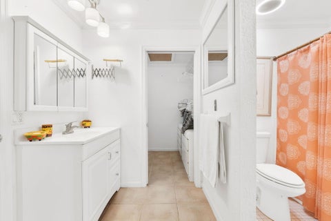 Tiny photo for 143 SE 7th Street, Deerfield Beach, FL 33441 (MLS # B26079781)