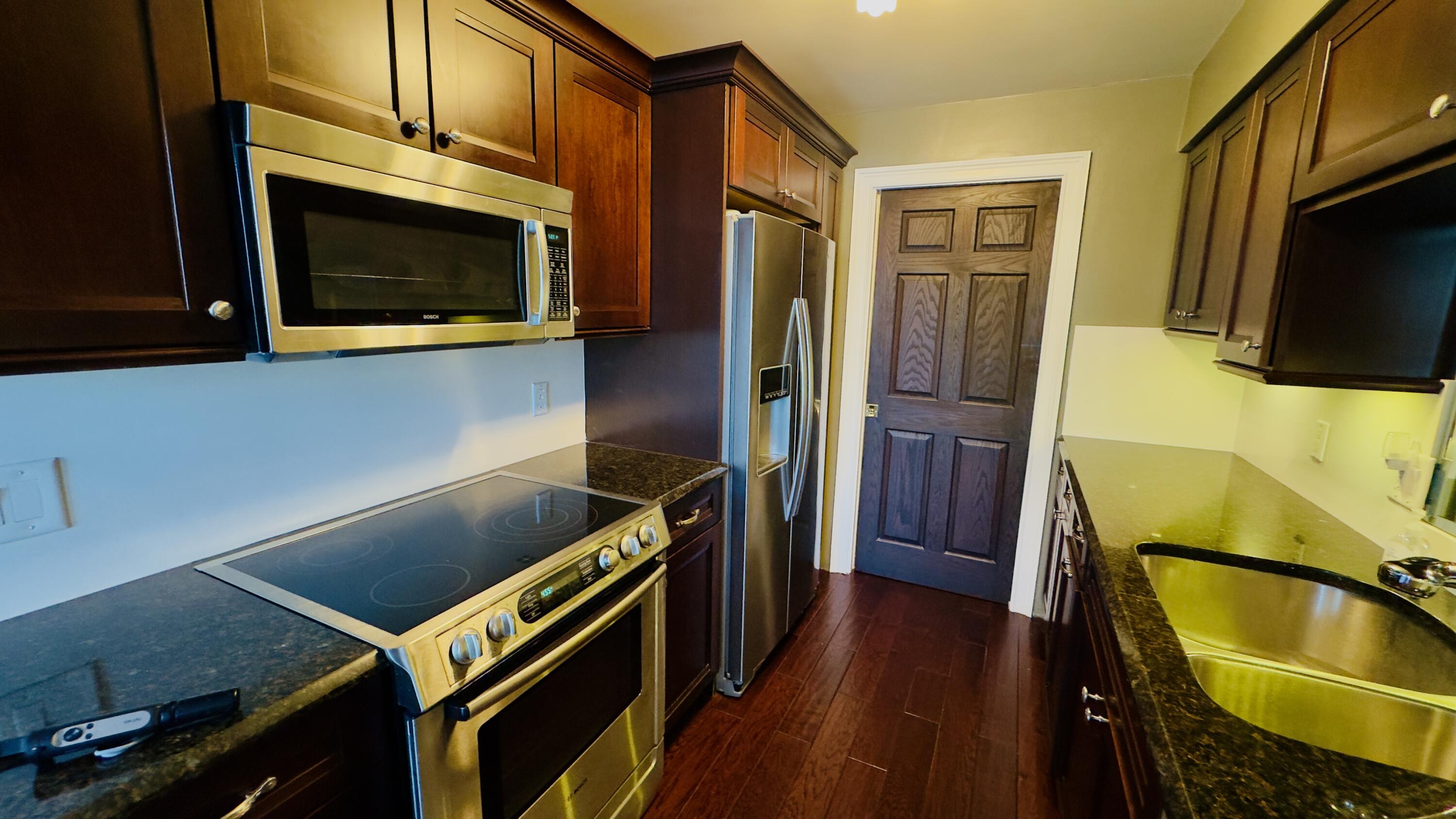 HALF MOON BAY CONDO - Residential