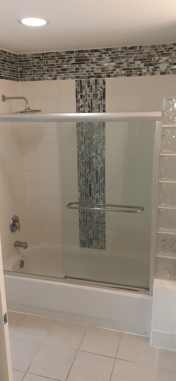 VILLAGE AT ABACOA CONDO - Residential Lease