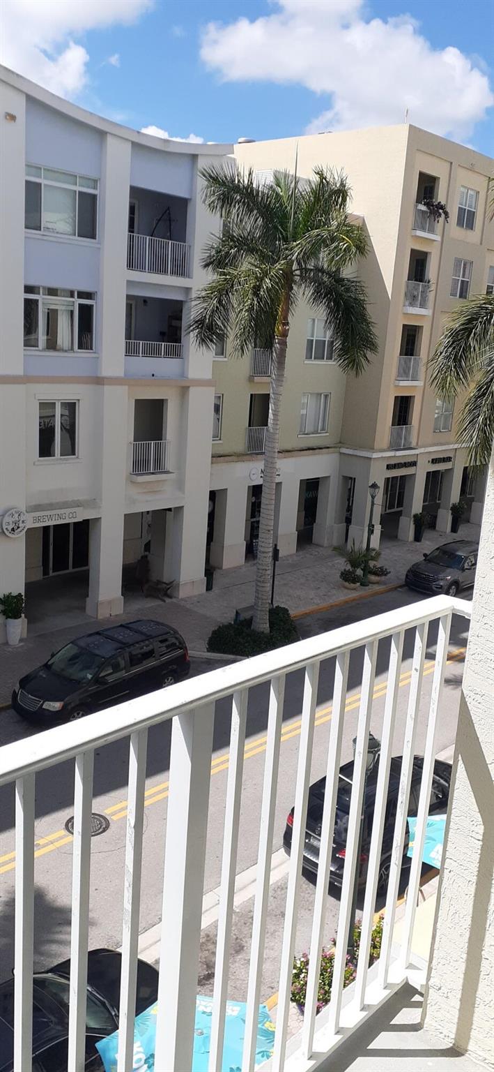 VILLAGE AT ABACOA CONDO - Residential Lease