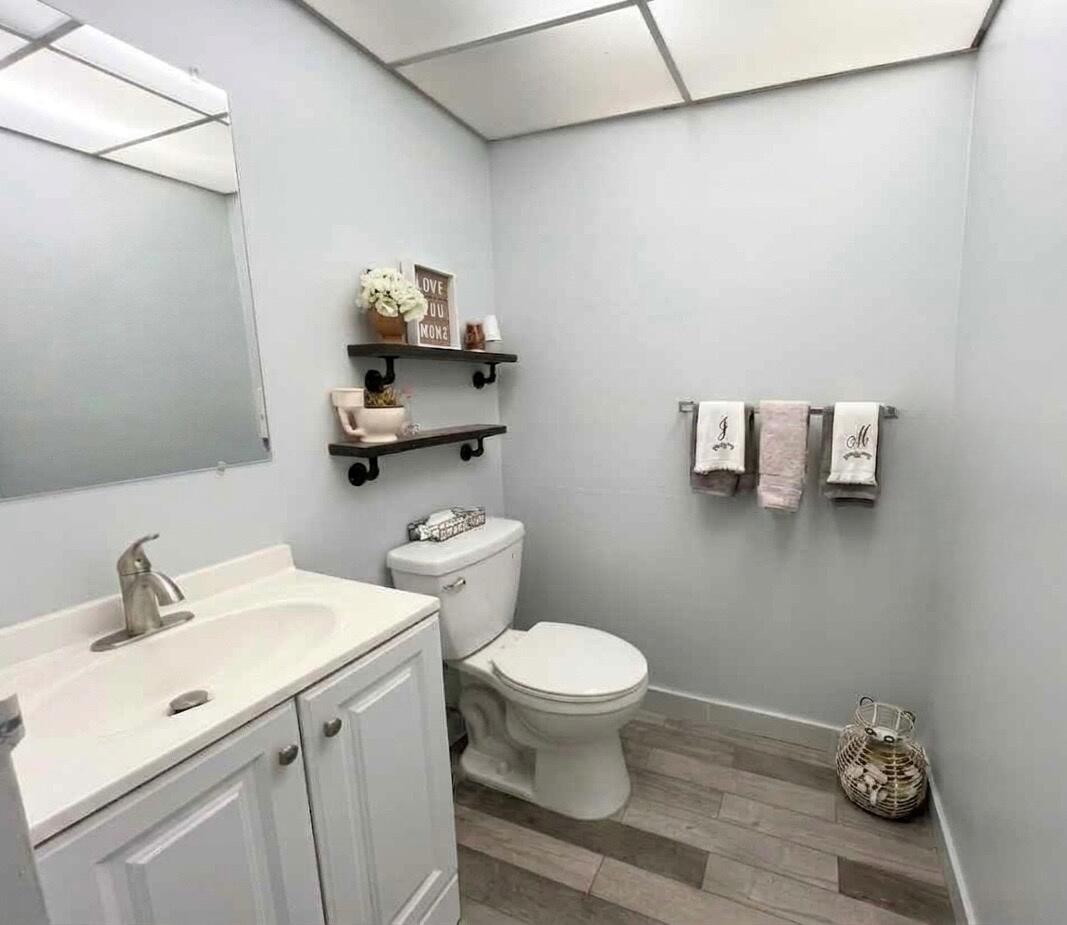 KINGS POINT TUSCANY CONDOS - Residential Lease