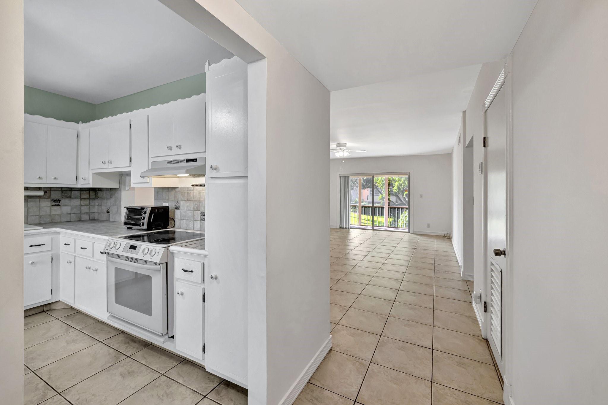 PLANTATION TERRACE CONDO - Residential