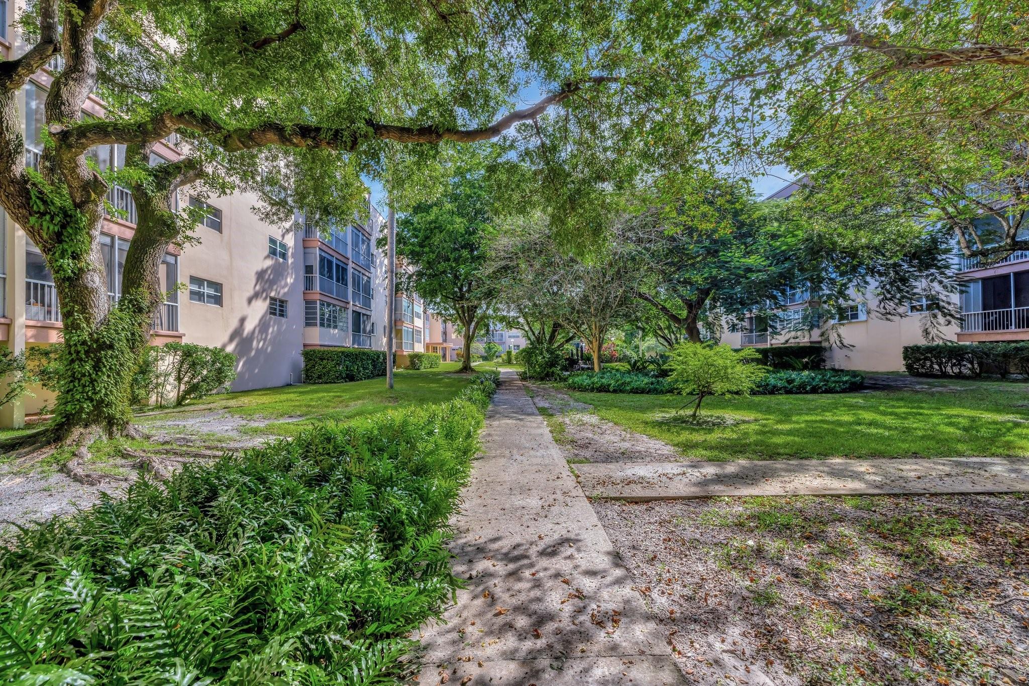 PLANTATION TERRACE CONDO - Residential