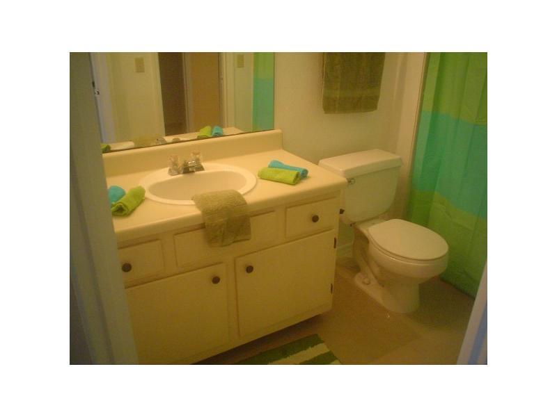 CORAL KEY CONDO - Residential Lease