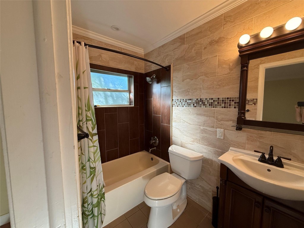 Middle River Park 5-28 B - Residential Income